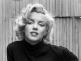 Actress Marilyn Monroe at Home Premium fotoprint van Alfred Eisenstaedt Actress Marilyn Monroe at Home Premium fotoprint van Alfred Eisenstaedt