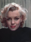 Portrait of Actress Marilyn Monroe on Patio of Her Home Premium Photographic Print by Alfred Eisenstaedt
