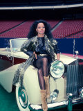 Singer Diana Ross, Sitting on Hood of Rolls Royce Lámina fotográfica de primera calidad por Ann Clifford