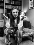 Future First Lady and Senator Hillary Rodham While at Wellesley College Premium fotografisk trykk av Lee Balterman