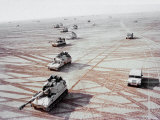 American Self Propelled 155Mm Howitzers of US 1st Armored Div During the 1st Gulf War Against Iraq Photographic Print by Win Mcnamee