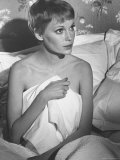 Actress Mia Farrow in a Scene from Her New Movie, " a Dandy in Aspic" Premium Photographic Print by Bill Eppridge