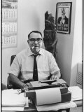 Journalist Art Buchwald in His Office Premium fotografisk trykk av Walter Bennett Journalist Art Buchwald in His Office Premium fotografisk trykk av Walter Bennett