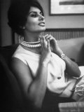 Actress Sophia Loren Fingering Her Pearl Necklace Premium Photographic Print by Alfred Eisenstaedt