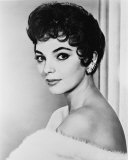 Joan Collins Photo