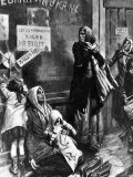 Peasants Huddled Near Food Shop, Living Conditions under Bolshevik Rule, Russian Revolution Lámina fotográfica