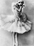 Mounted Original Postcard Portrait of Celebrated Russian Ballerina Anna Pavlova in Full Costume Lámina fotográfica de primera calidad