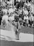 Golf Player Arnold Palmer, Blowing His Lead on the 18th Hole in the Master's Golf Tournament Fototryk i høj kvalitet af George Silk Golf Player Arnold Palmer, Blowing His Lead on the 18th Hole in the Master's Golf Tournament Fototryk i høj kvalitet af George Silk