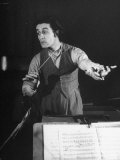 Romanian Conductor Sergiu Celibidache Working with the Berlin Philharmonic Premium-Fotodruck von William Vandivert