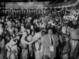 Entertainer Orson Welles Attending the Rio de Janerio Carnival Celebration Reproduction photographique sur papier de qualité par Hart Preston