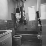 Upside Down House, Built as Gimmick to Arouse Interest in Same Type of Low Cost Homes Photographic Print by Lynn Pelham