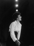 Betty Comden Acting in A Party with Betty Comden and Adolf Green Reproduction photographique sur papier de qualité par Gordon Parks