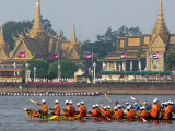 Cambodian Racers Row Their Wooden Boat Photographic Print by Heng Sinith
