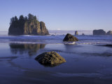 Crying Lady Rock, Second Beach, Olympic National Park, Washington, USA Photographic Print by Inger Hogstrom