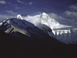 Shadowed Ridge Line Towards Mount Everest, Tibet Affiche par Michael Brown