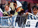 Michael Taylor - Madres De La Plaza De Mayo, Buenos Aires, Argentina - Fotografik Baskı Michael Taylor - Madres De La Plaza De Mayo, Buenos Aires, Argentina - Fotografik Baskı
