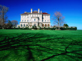 The Breakers' Mansion, Ruggles Avenue, Newport, United States of America Lámina fotográfica por Paul Kennedy The Breakers' Mansion, Ruggles Avenue, Newport, United States of America Lámina fotográfica por Paul Kennedy