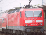 Train, Warnemunde, Germany Lámina fotográfica por Russell Young Train, Warnemunde, Germany Lámina fotográfica por Russell Young