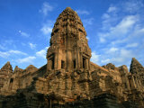 Tower in Central Structure of Angkor Wat Angkor, Siem Reap, Cambodia Photographie par Glenn Beanland