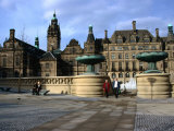 City Square and Exterior of City Hall, Sheffield, United Kingdom Photographie par Johnson Dennis
