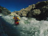 Kayaker on the Iron Curtain Class 5 Rapids on the Shoshone River Photographie par Bobby Model