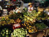 Fruit and Vegetable Market, Ban Don, Thailand Photographie par Richard Nebesky