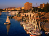Boats on Nile River, Aswan, Egypt Photographie par John Elk III