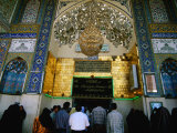 Worshippers at Shrine of Sayyd Mohammid Balad, Balad, Salah Ad Din, Iraq Photographie par Jane Sweeney