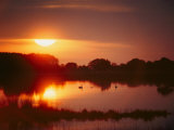 Sunset over Black Duck Pond Lámina fotográfica por Al Petteway Sunset over Black Duck Pond Lámina fotográfica por Al Petteway