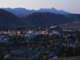 The City of Jackson Lights up at Dusk Photographie par Bobby Model