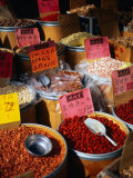 Shop Display in Chinatown, Toronto, Ontario, Canada Photographie par Setchfield Neil