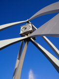 Clock Tower on Corniche Roundabout, Dubai, United Arab Emirates Photographie par Tony Wheeler