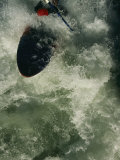 Kayaker on the Iron Curtain Class 5 Rapids on the Shoshone River Photographie par Bobby Model