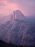 Mountains at Dusk, Yosemite National Park, California Photographie par Arnie Rosner