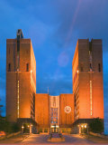 Town Hall, Oslo, Norway Lámina fotográfica por Russell Young Town Hall, Oslo, Norway Lámina fotográfica por Russell Young