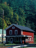 Railroad Depot in West Cornwall, Litchfield Hills, Connecticut, USA Lámina fotográfica por Jerry & Marcy Monkman