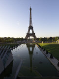 View of Eiffel, Tower - Paris, France Lámina fotográfica por Keith Levit View of Eiffel, Tower - Paris, France Lámina fotográfica por Keith Levit