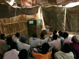 Sudanese Refugees Watch a World Cup Soccer Mach at the Zamzam Refugee Camp Photographie
