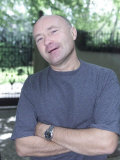 Phil Collins Talks to the Mirror Outside His Home Begnins-Switzerland, September 2001 Fotografisk tryk Phil Collins Talks to the Mirror Outside His Home Begnins-Switzerland, September 2001 Fotografisk tryk