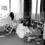 Photo of Yoko Ono and John Lennon Entitled Bed-In for Peace, Hilton Hotel, Amsterdam, March 1969 Photographie