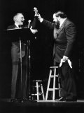 Frank Sinatra at a New York Concert Being Declared by Luciano Pavarotti Fotografická reprodukce Frank Sinatra at a New York Concert Being Declared by Luciano Pavarotti Fotografická reprodukce