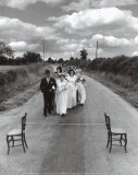 Le Ruban de la Mariee Affiches par Robert Doisneau