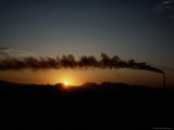 Stacks Belch Sulfur Dioxide into the Air at a Now Defunct Smelting Plant Photographie