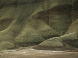 Close View of Striated, Undulating Painted Hills Photographie