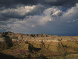 Sunlight Reveals Layers of Yellow and Red Minerals in the Formations Photographie