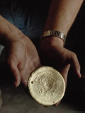 Gold Ingot from a Mine in Austin, Nevada, Austin, Nevada Lámina fotográfica por Phil Schermeister Gold Ingot from a Mine in Austin, Nevada, Austin, Nevada Lámina fotográfica por Phil Schermeister
