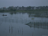 Rows of Gill Nets Fill a Chinese Waterway Photographie