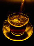 Close View of Coffee Being Poured into a Glass Cup Photographie par Sam Abell