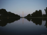 The Washington Monument Reflected at Eye-Level in the Reflecting Pool Photographie