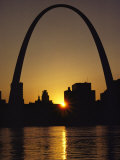 Silhouette at Twilight of the Gateway Arch and Surrounding Skyline Stampa fotografica Silhouette at Twilight of the Gateway Arch and Surrounding Skyline Stampa fotografica